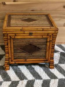 lot 4 image: Retro Chic Decorative Bamboo Rattan Large Side Table Storage Box Trunk - Great Condition - Vintage Boho Chic
