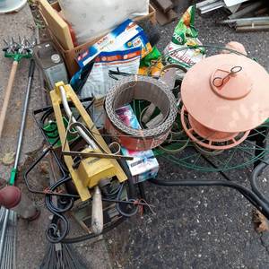 Outdoor Treasures Bird Feeders, Fertilizer, Garden Decor, Etc.&nbsp