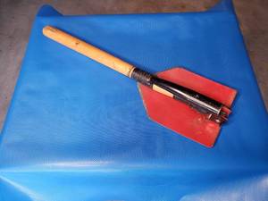 Vintage Multifunction Military Collapsible Trenching Shovel&nbsp