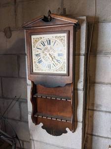 Stunning Vintage Spartus Wall Clock&nbsp