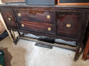 Gorgeous Vintage 2-Drawer Cabinet Hutch&nbsp