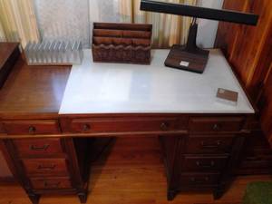 Stunning Vintage Office Desk and Lamp, Accessories&nbsp