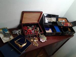Lot of (2) Vintage Music Boxes , (1) Vintage Jewelry Box, and Jewelry&nbsp