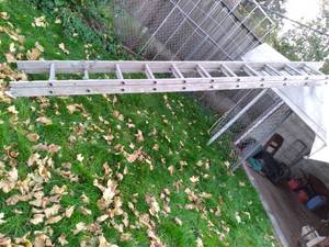 Tall 24 Aluminum Extension Ladder&nbsp
