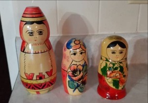 Beautiful Set of Authentic Russian Babushka Nesting Dolls&nbsp