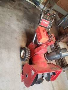 24 Toro Gas Snowblower with Electric Start&nbsp