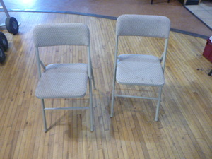2 Folding Chairs