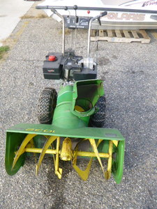 John Deere 1032 Snow Blower
