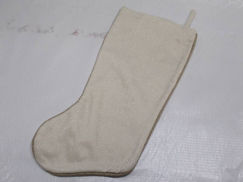 lot 923 image: Dyno St. Nicks Choice 20 Linen Christmas Snowflake Stocking - Ivory