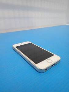 lot 30 image: Apple&nbspiPhone 5s A1533  16GB (no charger)