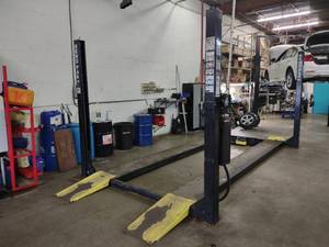 Bend Pak Model HD-9XW 4 Post Hydrau...