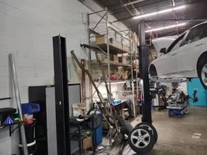 Shelf Unit, 102x30x14, No Contents...