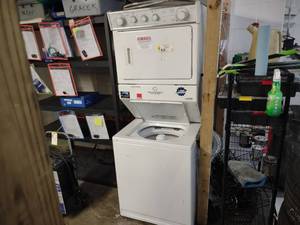 Whirlpool Thin Twin Washer & Dryer ...
