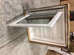 Sonoma 24 in. x 27 in. Surface Mount Medicine Cabinet in White by Home Decorators Collection Cusotmer Returns See Pictures