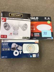 MIX LOT OF LIGHTS&nbsp&nbspCustomer Returns See Pictures&nbsp