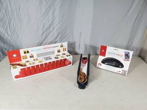 lot 9 image: New Architec Kitchen Items