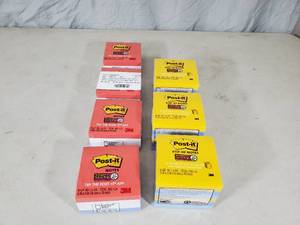 lot 26 image: 3,060 New Post It Notes