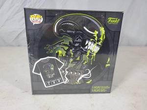 lot 39 image: New Funko Pop Target Exclusive Tshirt and Vinyl Collector Figurine