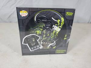 lot 40 image: New Funko Pop Target Exclusive Tshirt and Vinyl Collector Figurine