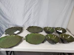 lot 57 image: New Pfaltzgraff Hand Crafted Pastoral Leaves Serving Pieces