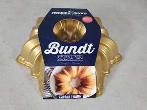 lot 60 image: New Nordic Ware Bundt Solera Pan