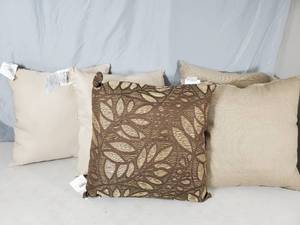 lot 83 image: 5 New IndoorOutdoor MeadowCraft Arlington House Throw Pillows