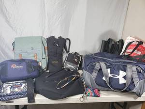 lot 85 image: Assorted Name Brand Bags