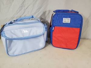 lot 98 image: 2 New Lunch Boxes  Bags