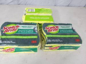 lot 116 image: 18 New Scotchbrite Heavy Duty Scrub Sponges