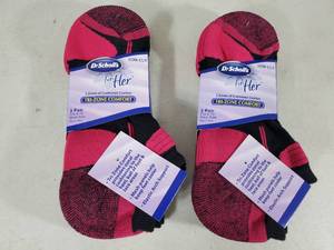 lot 169 image: 6 New Pair Dr. Scholls For Her Tri-Zone Comfort Socks