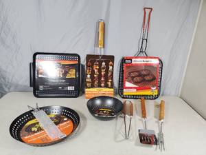 lot 179 image: New BBQ Grilling Items