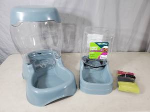 lot 236 image: New Pet Supplies