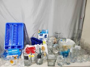 lot 240 image: Large Lot of New Kitchen Items