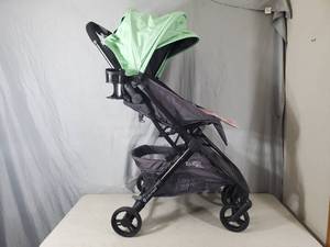 lot 4A image: New Baby Trend Tango Mini Stroller