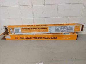 lot 86 image: 2 Packs of Pinnacle Rubber Wall Bases-4 x 48 x 18