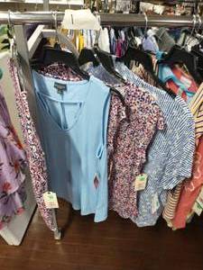 lot 1 image: LOT OF NEW WOMENS TOPS SIZE LARGE