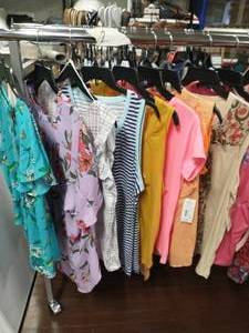 lot 2 image: LOT OF NEW WOMEN TOPS SIZE XL