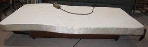 Lift bed