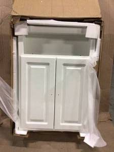 Concord RTA 21 in. W x 30 in. H White Gloss Bath Wall Cabinet by Design House Customer Returns See Pictures