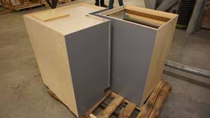 Brand New Smart Cabinetry  B21RDLYA  Squire-Harbor Gray