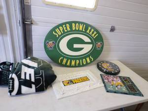 lot 57 image: Green Bay Packers Football Items and Football Blanket