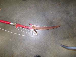 lot 183 image: Pole Saw