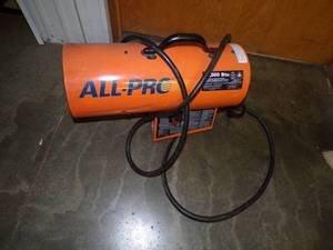 lot 187 image: 40,000 BTU Propane heater