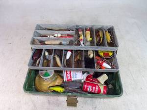 lot 2 image: Vintage Plano Marble Swirl Tackle Box with A lot of Vintage Lures