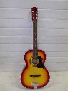lot 5 image: String Guitar #G-118