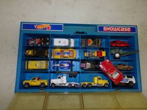 lot 79 image: Vintage Hot Wheels with Hotwheel Case