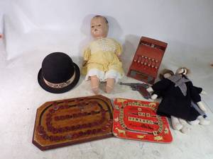 lot 85 image: Vintage Childrens Toy Lot