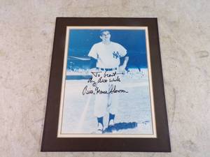 lot 95 image: Real Autographed Yankees Legend Bill Moose Skowron Picture