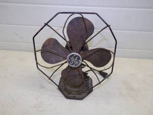 lot 118 image: Antique GE RARE 8 Fan Needs New Wiring