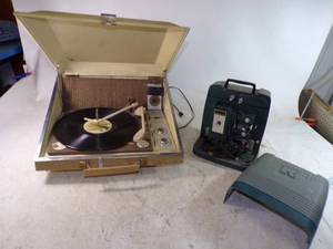 lot 128 image: Vintage Electronic Lot Zenith Record Player, CDR Rotor, and Keystone Automatic 8mm Projector